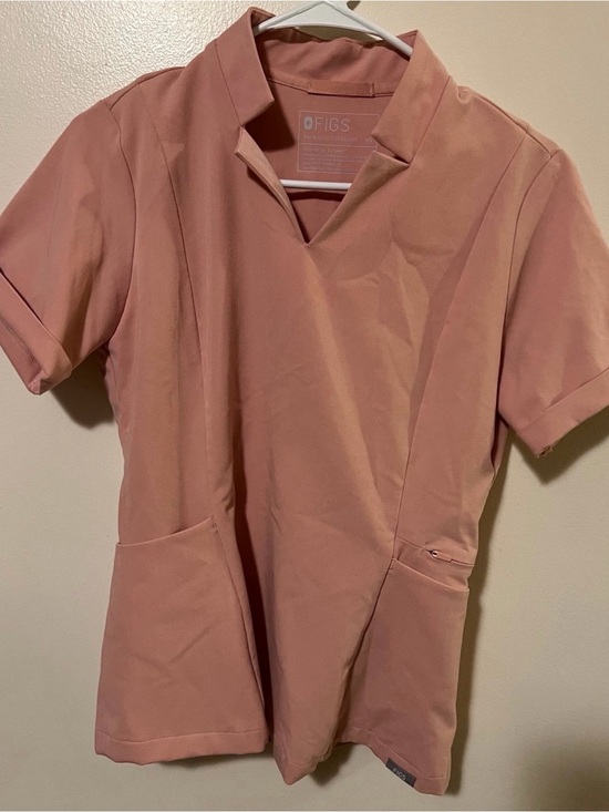 Figs Tops - FIGS Inala Slim Scrub Top Pink Sands XS